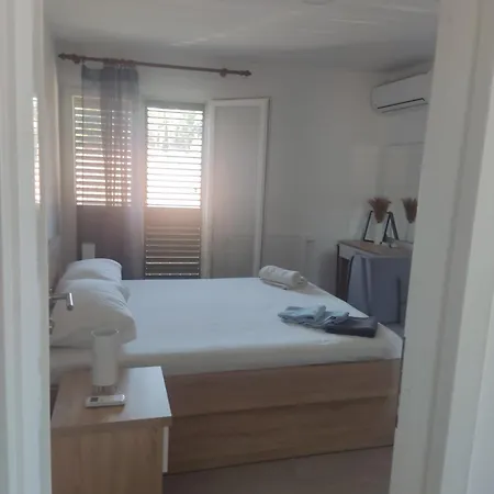 Apartamento Ivana 2 *