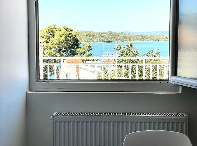 Ivana 2 לוביסטה