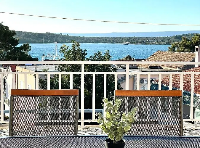 Ivana 2 לוביסטה