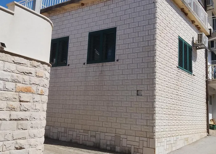 Appartement Ivana 2 *